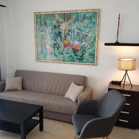Apartamento Con Dos Dormitorios, Vista Al Mar Y Parking Privado En Playa Paraiso Apartmán *