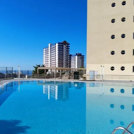 Apartamento Con Dos Dormitorios, Vista Al Mar Y Parking Privado En Playa Paraiso 아데제