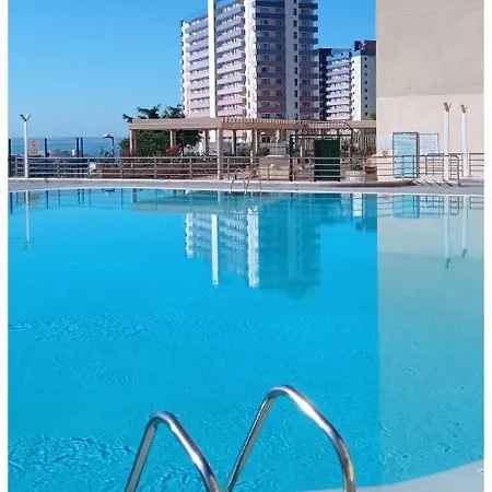 Apartamento Con Dos Dormitorios, Vista Al Mar Y Parking Privado En Playa Paraiso 아데제